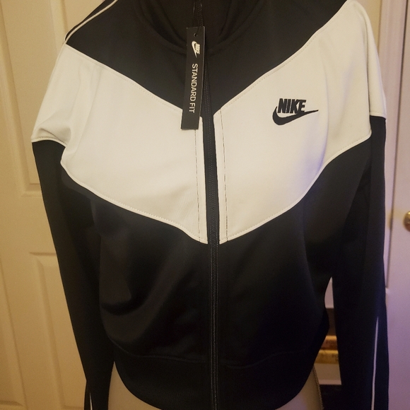Nike Full Zip Women's Jacket - Picture 5 of 15